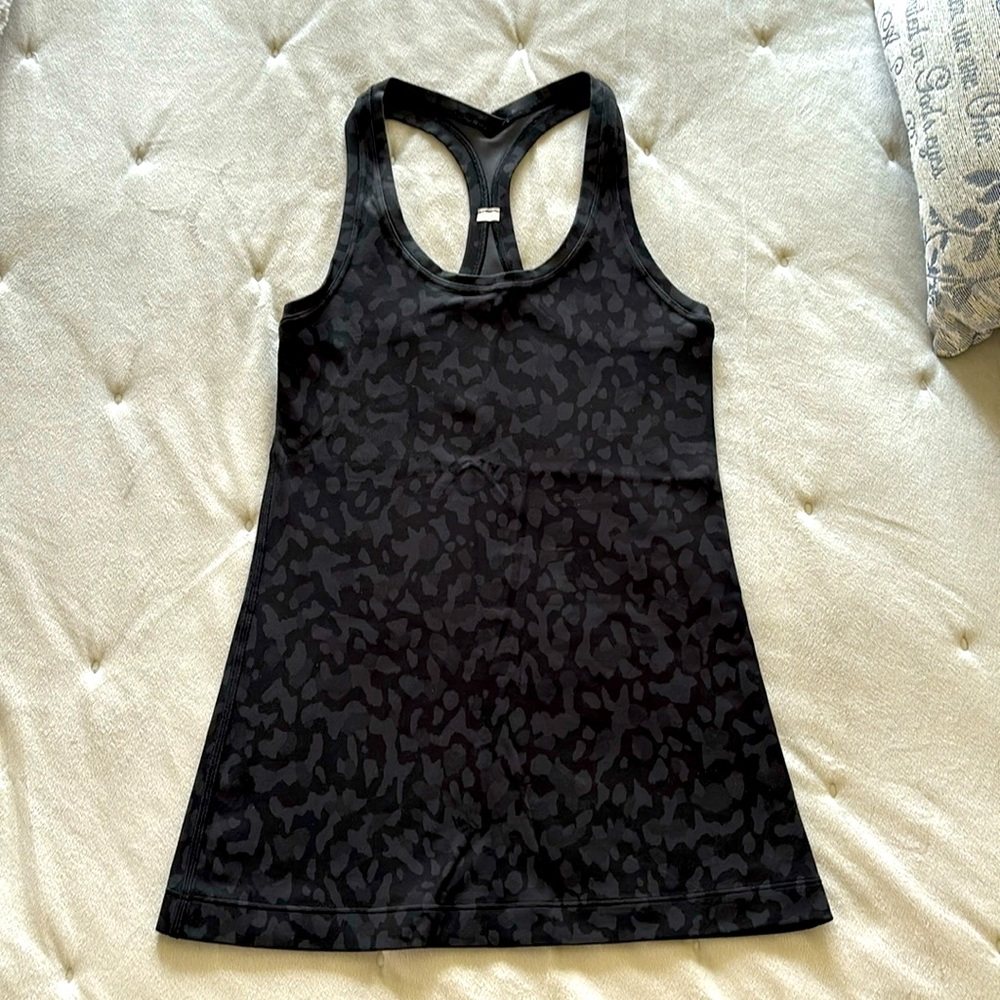 Lululemon Swiftly racerback tank in nulu fabric